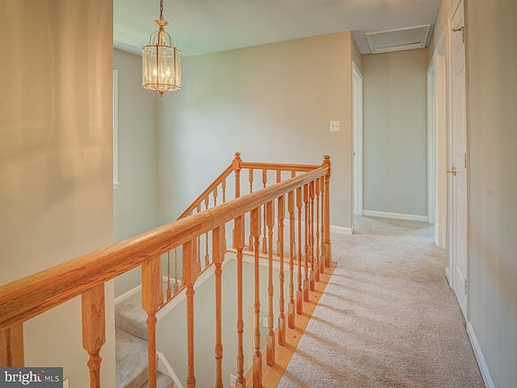 3rd image of 2522 S Arlington Mill Dr APT A