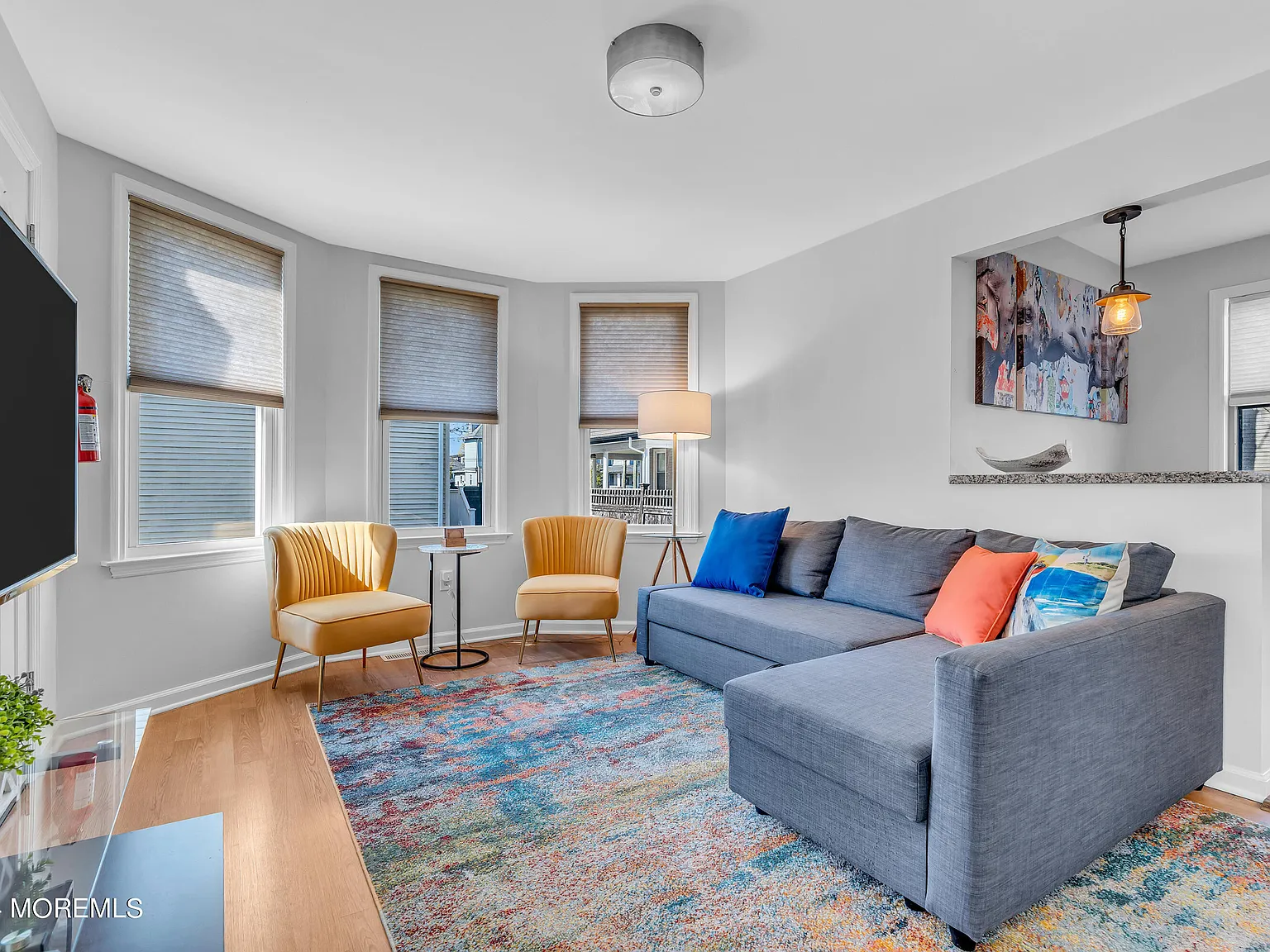 2 bed, 1899 sqft, $2,400 — Photo 3
