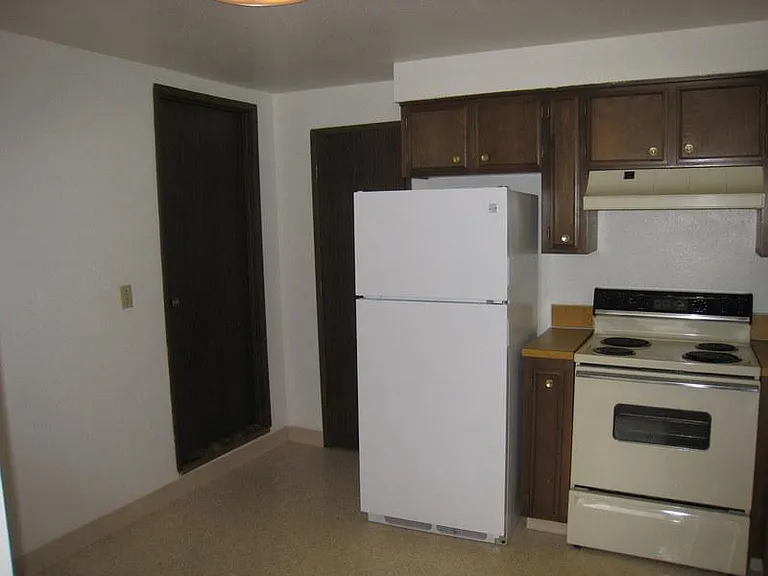 Lynda Vista Duplexes — Photo 12
