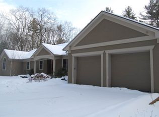 41 Whitehouse Rd, Rochester, NH 03867