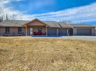 21 6th St, Nashwauk, MN 55769