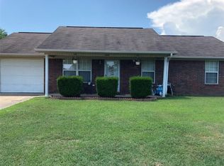 405 N 9th St, Ozark, AR 72949