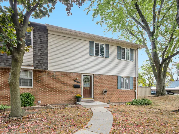 889 Kirts Blvd, Troy, MI 48084