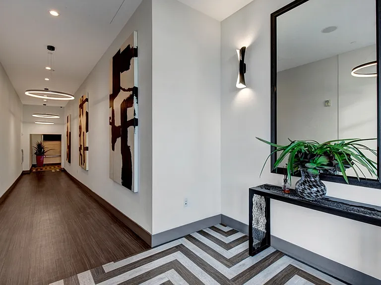 Harlow Common Area: Inviting and Stylish Gathering Space for Residents