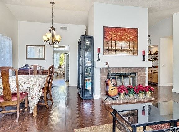 5th image of 850 Featherwood Dr