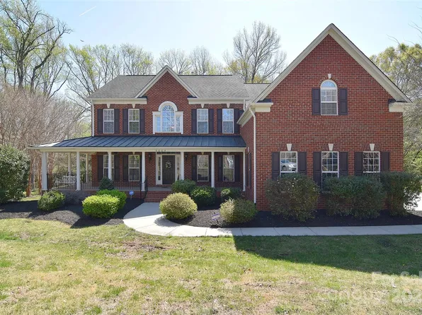 8004 Talcott Dr, Mint Hill, NC 28227