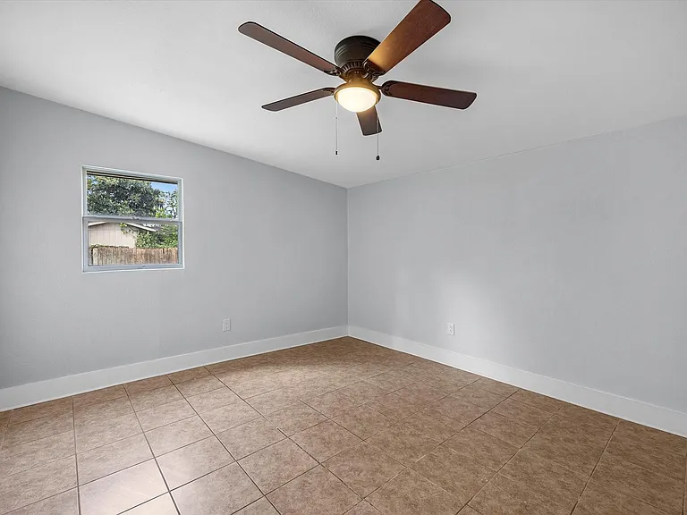 4218 Crenshaw St — Photo 12