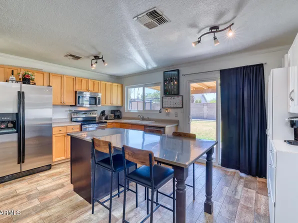 905 E HALIFAX Street, Mesa, AZ 85203