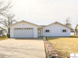 3015 Crystal Dr, Bellevue, NE 68123