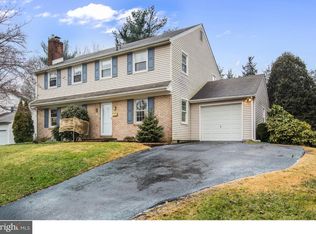 121 Delview Dr, Wilmington, DE 19810