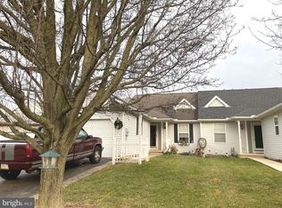 635 Blossom Hill Ln, Dallastown, PA 17313