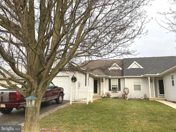 635 Blossom Hill Ln, Dallastown, PA 17313