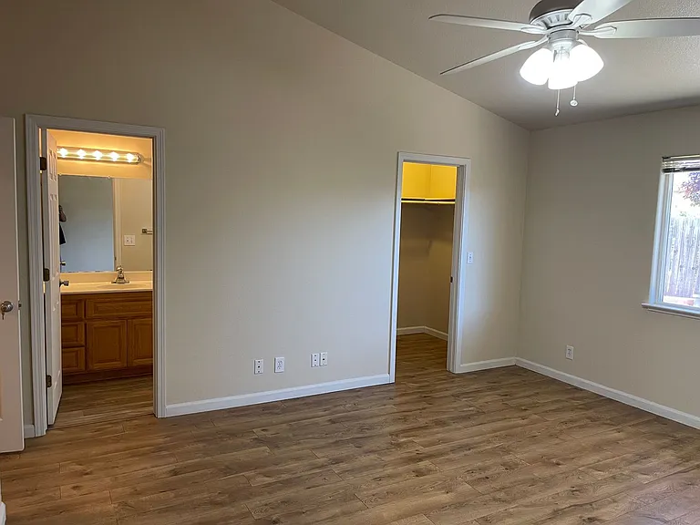 143 Goldenwest Ct — Photo 21