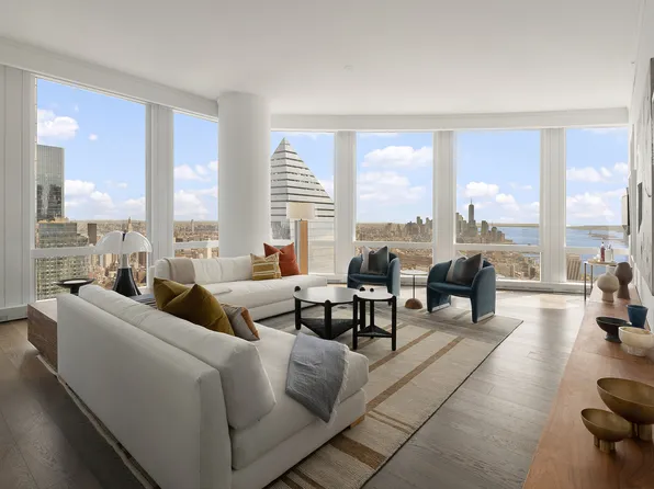 35 Hudson Yards 7403 image 1 of 14