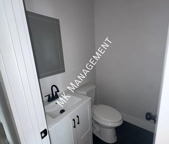 840 Clay Ave #5 — Photo 10