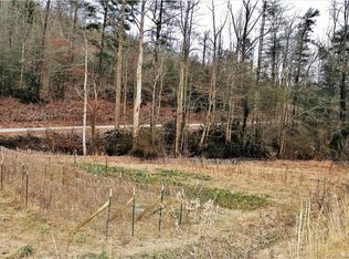 99999 Hickory Flats Rd, Marshall, NC 28753