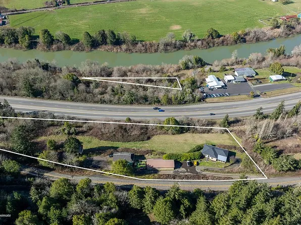56076 Finley Loop Rd, Coquille, OR 97423