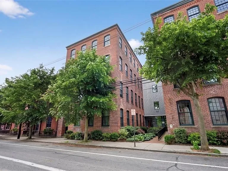 407 Pine St #305 — Photo 3
