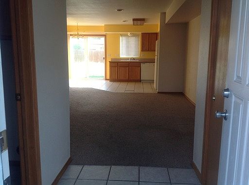 4th image of 5122 N Alworth St