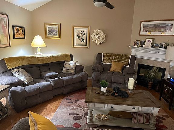 3rd image of 6765 La Christa Way