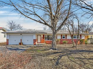 1650 S Saint Charles Avenue, Springfield, MO 65804