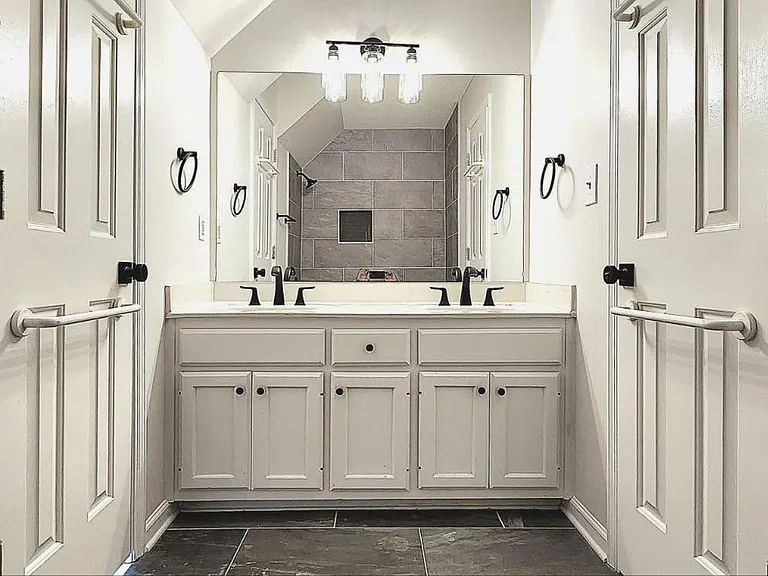 11165 Wilshire Chase Dr — Photo 34