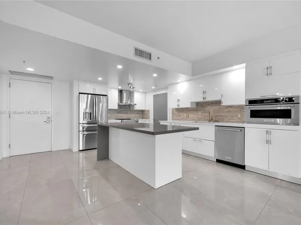 9055 SW 73rd Ct APT 1605, Miami, FL 33156