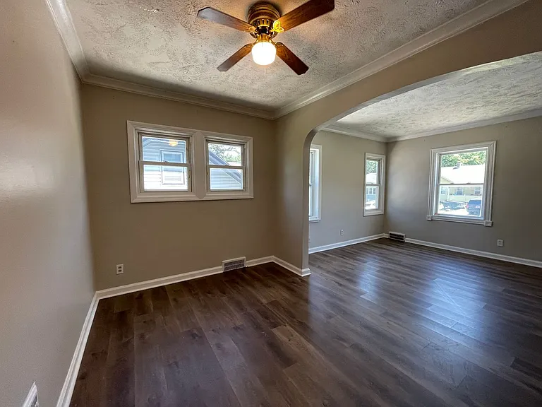 3508 N 47th Ave — Photo 20