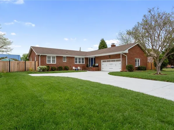 809 Meighan Dr, Virginia Beach, VA 23464