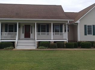 166 Carriage House Ln, Hogansville, GA 30230