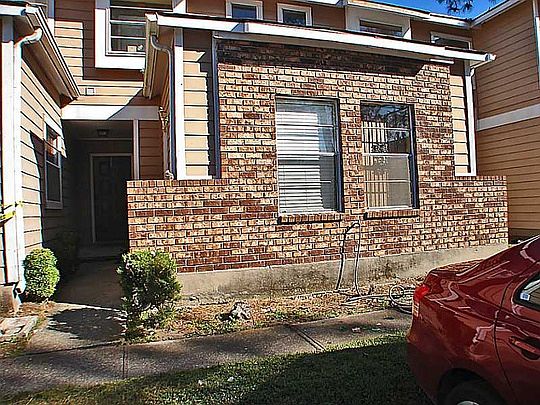 1st image of 2425 Oxford Pl APT 163