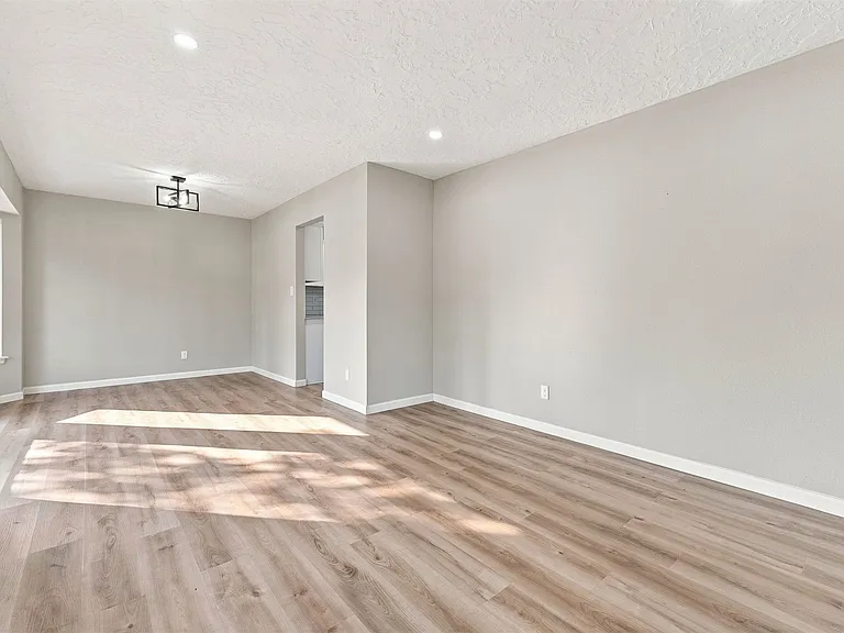 6655 S 67th East Ave — Photo 15