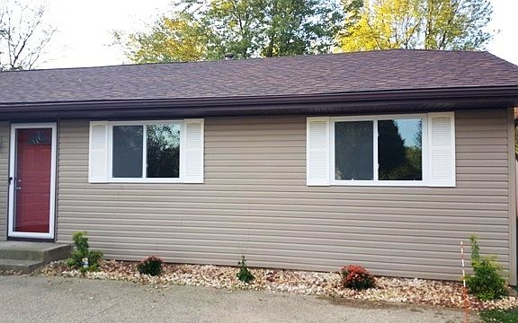 3rd image of 14 Laurel Ln