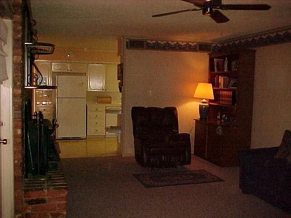 2nd image of 4 Sycamore Cir
