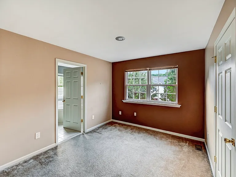 115 Daffodil Dr — Photo 27