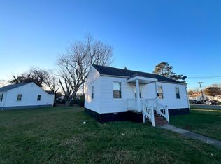 2 Huffman Dr, Hampton, VA 23669