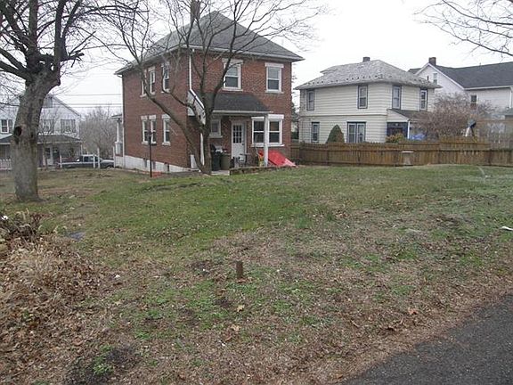 4th image of 315 Grant St