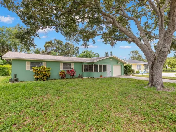 2040 Princeton Ave, Dunedin, FL 34698