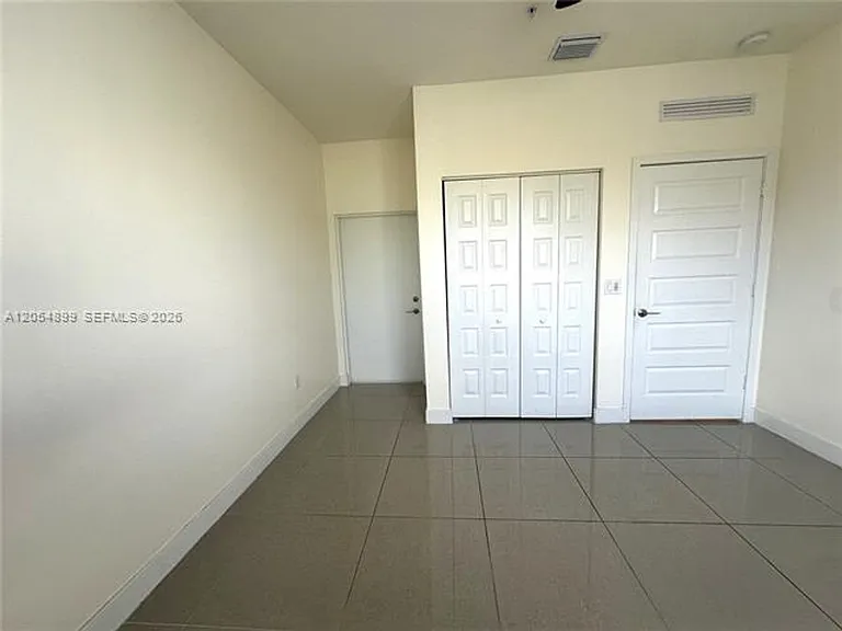 4713 NW 84th Ct #Townhouse 4713 — Photo 11