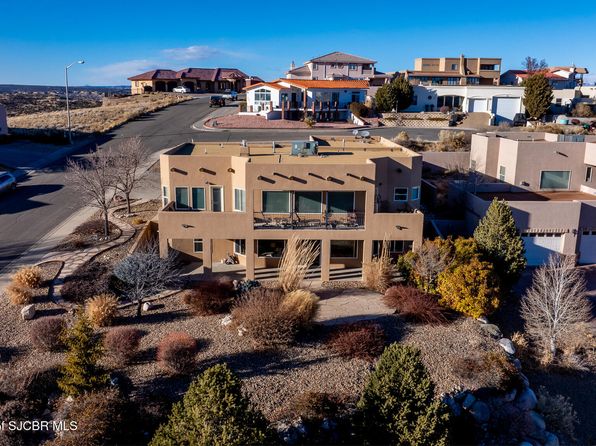 4300 Cardon Dr, Farmington, NM 87401