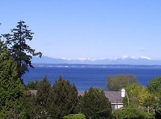 2129 Whalen Dr, Point Roberts, WA 98281