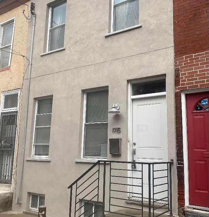 1st image of 1715 Latona St