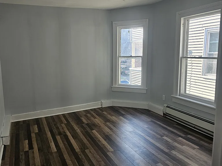 1087 Kossuth St #2 — Photo 5