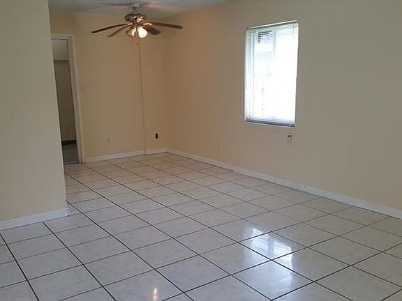 3rd image of 7803 NW 73rd Ter