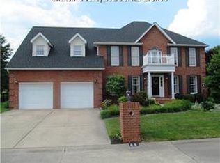 68 Muirfield Dr, Hurricane, WV 25526