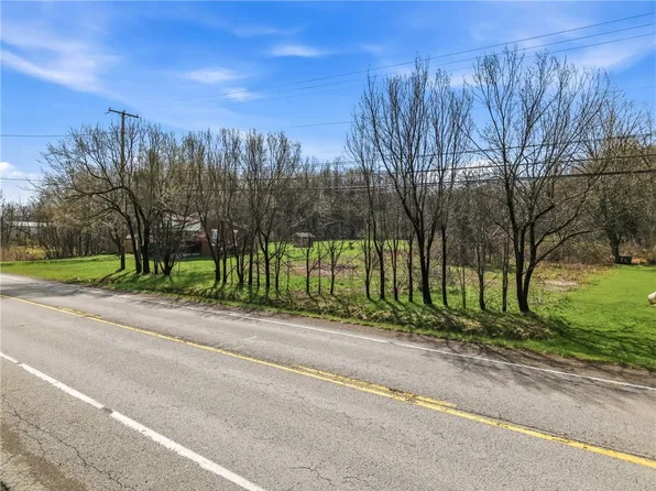 7096 E State St, Hermitage, PA 16148