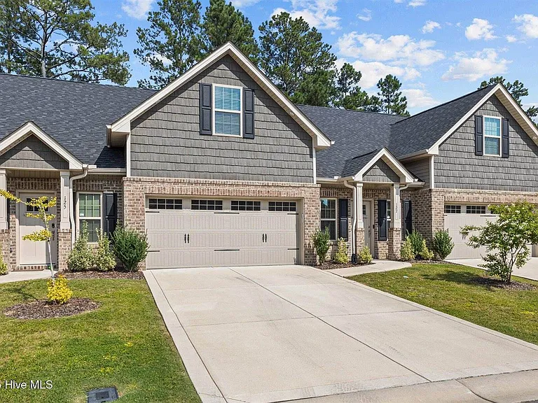 127 Lark Dr — Photo 32