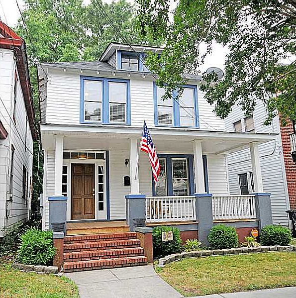 1st image of 1037 Leckie St