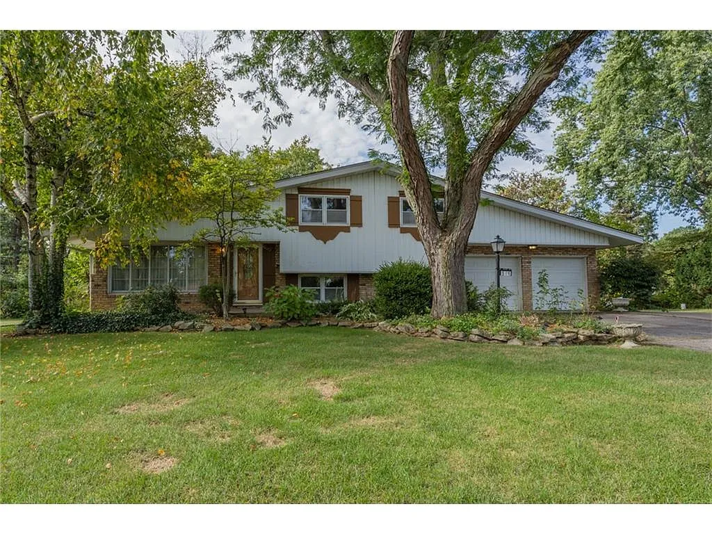 514 Castle Manor Ct photo 1