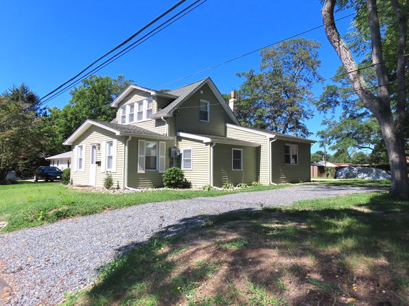 407 Maple Ave
